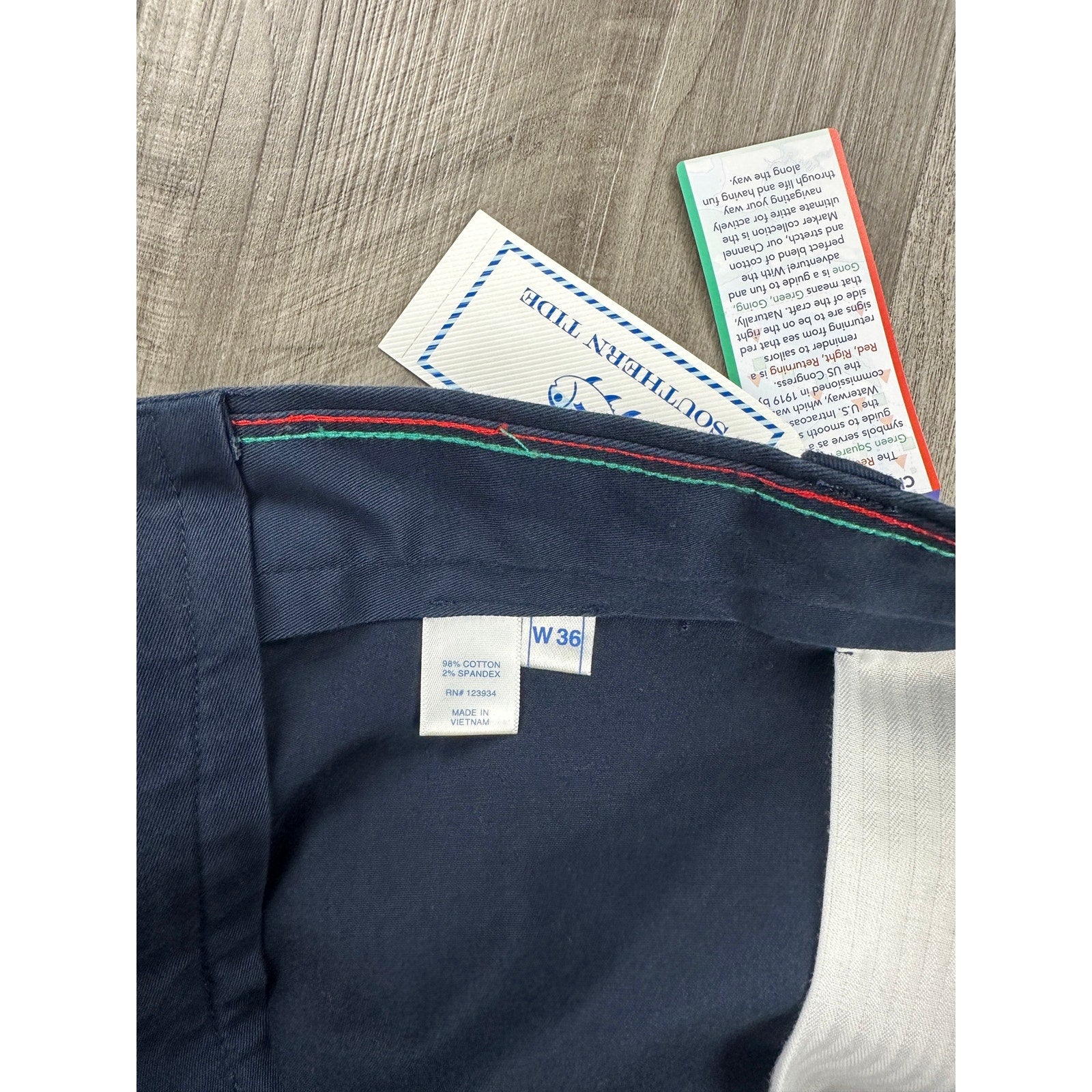 Southern Tide 9-Inch Channel Marker Chino Shorts in Navy — Size 36