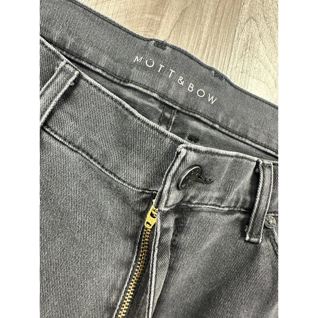 Mott and Bow Straight Stone Washed Jean in Black — Size 36x32 // Preowned