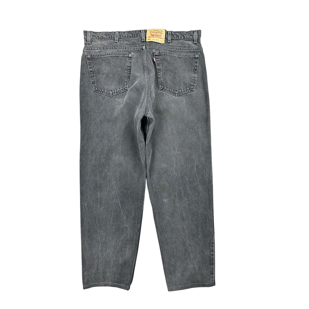 Levi Strauss Vintage Made in USA 1997 550 Relaxed Fit Jeans — Size 42 // Preowned