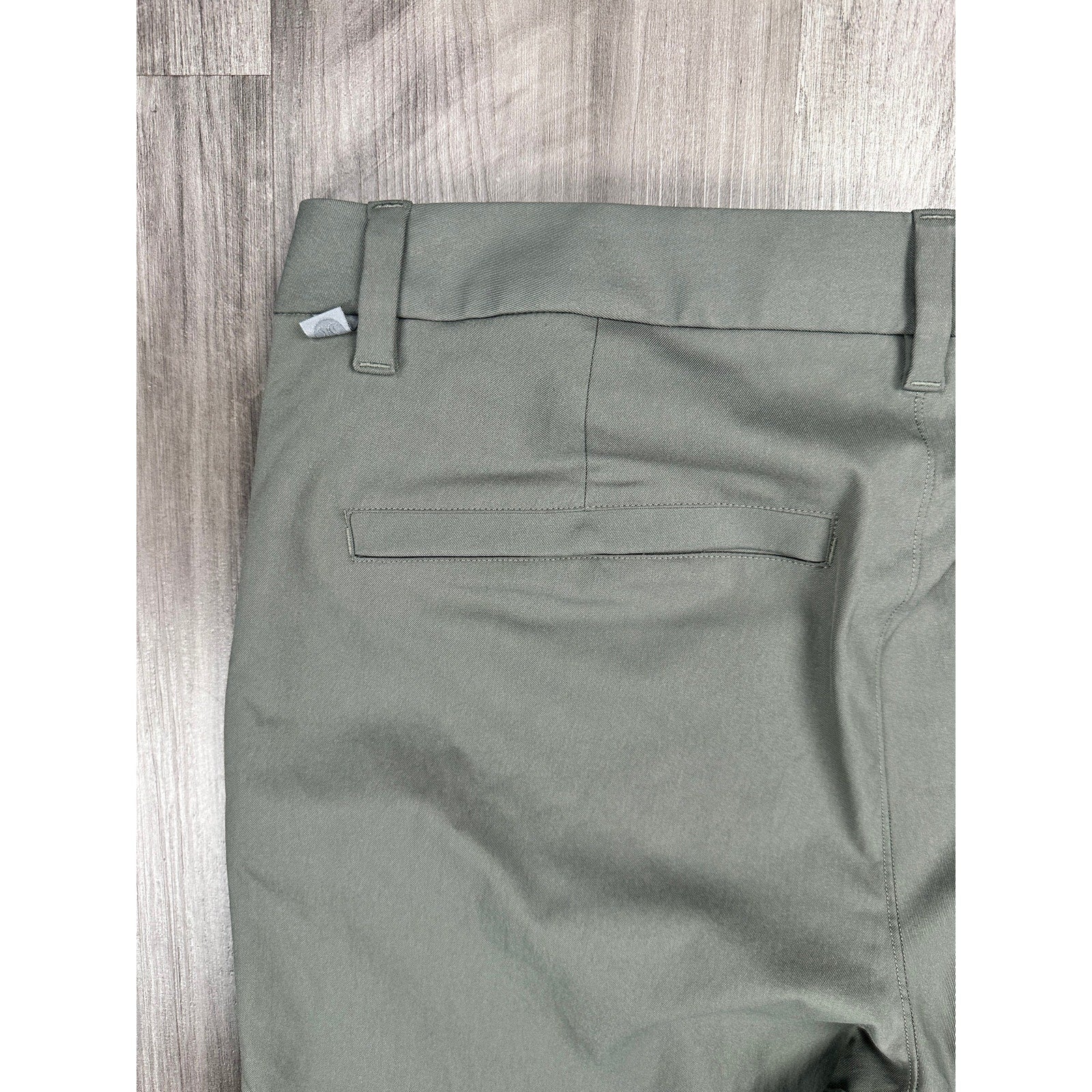 Lululemon ABC Slim Fit 5 Pocket Pants in Sage Gray — Size 33 // Preowned