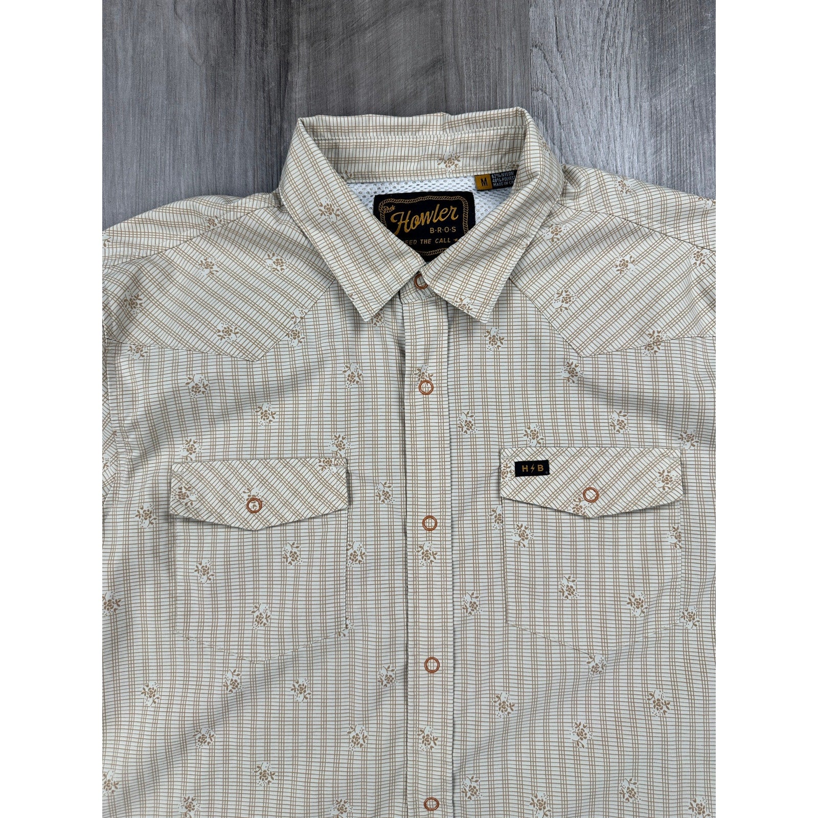 Howler Bros. H Bar B Tech Supernova Stripe Long Sleeve Snap Button in Leche — Size Medium // Preowned