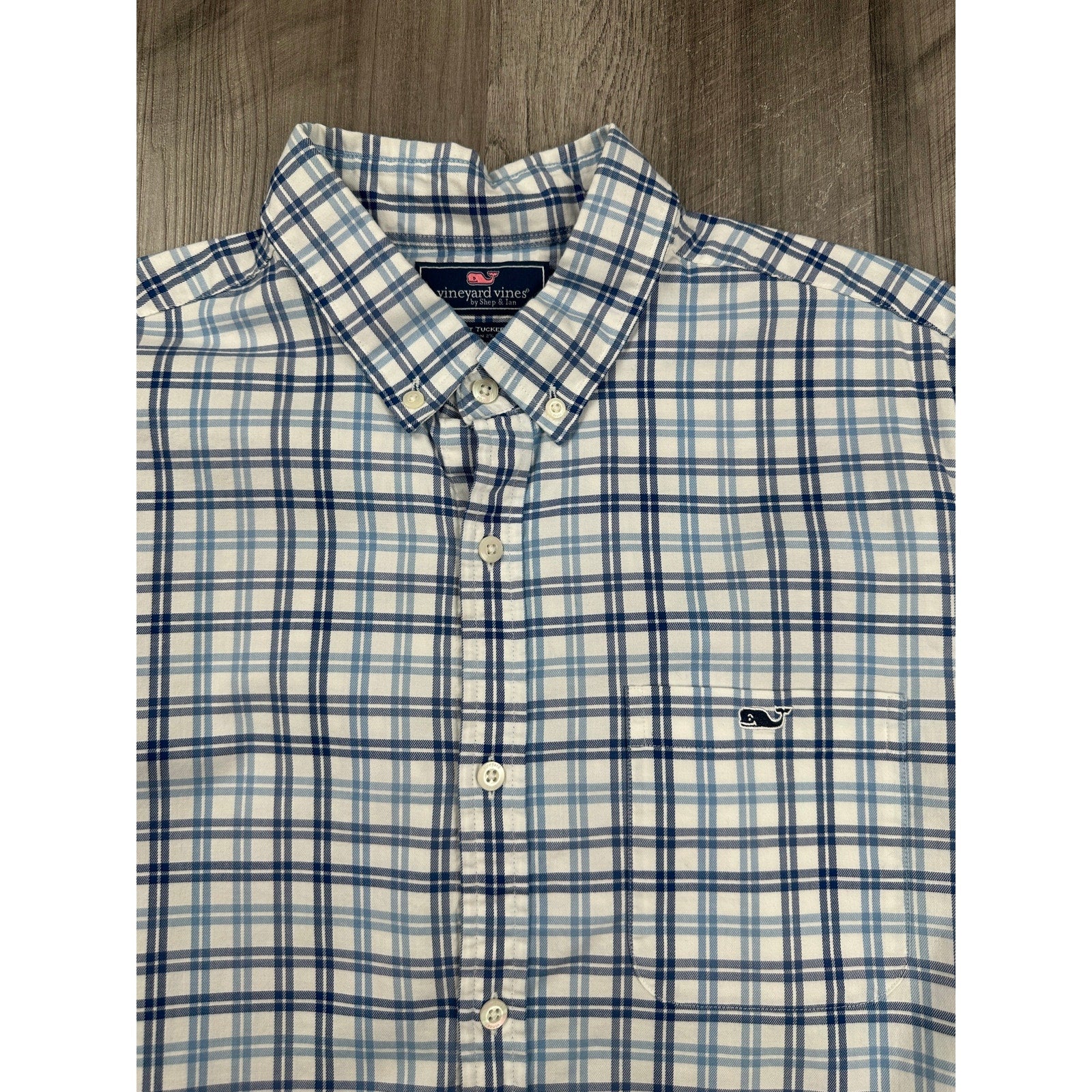 Vineyard Vines Slim Fit Tucker Shirt in Light Blue Navy White Plaid — Size Large