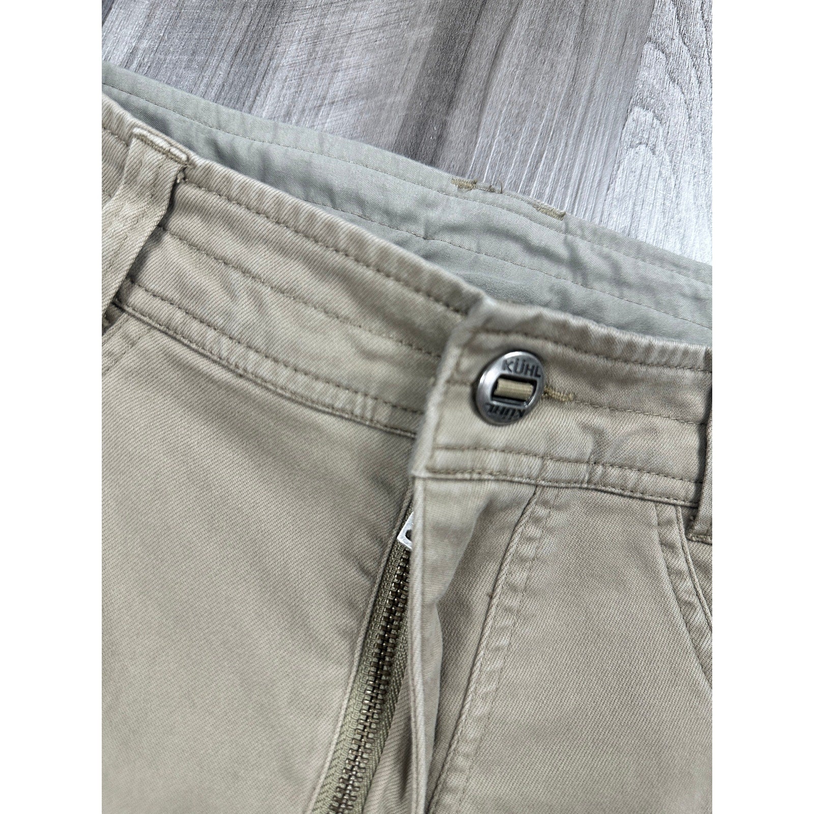Kuhl Revolt Sweat Pant Performance Chino Pants in Khaki — Size 35x32 // Preowned