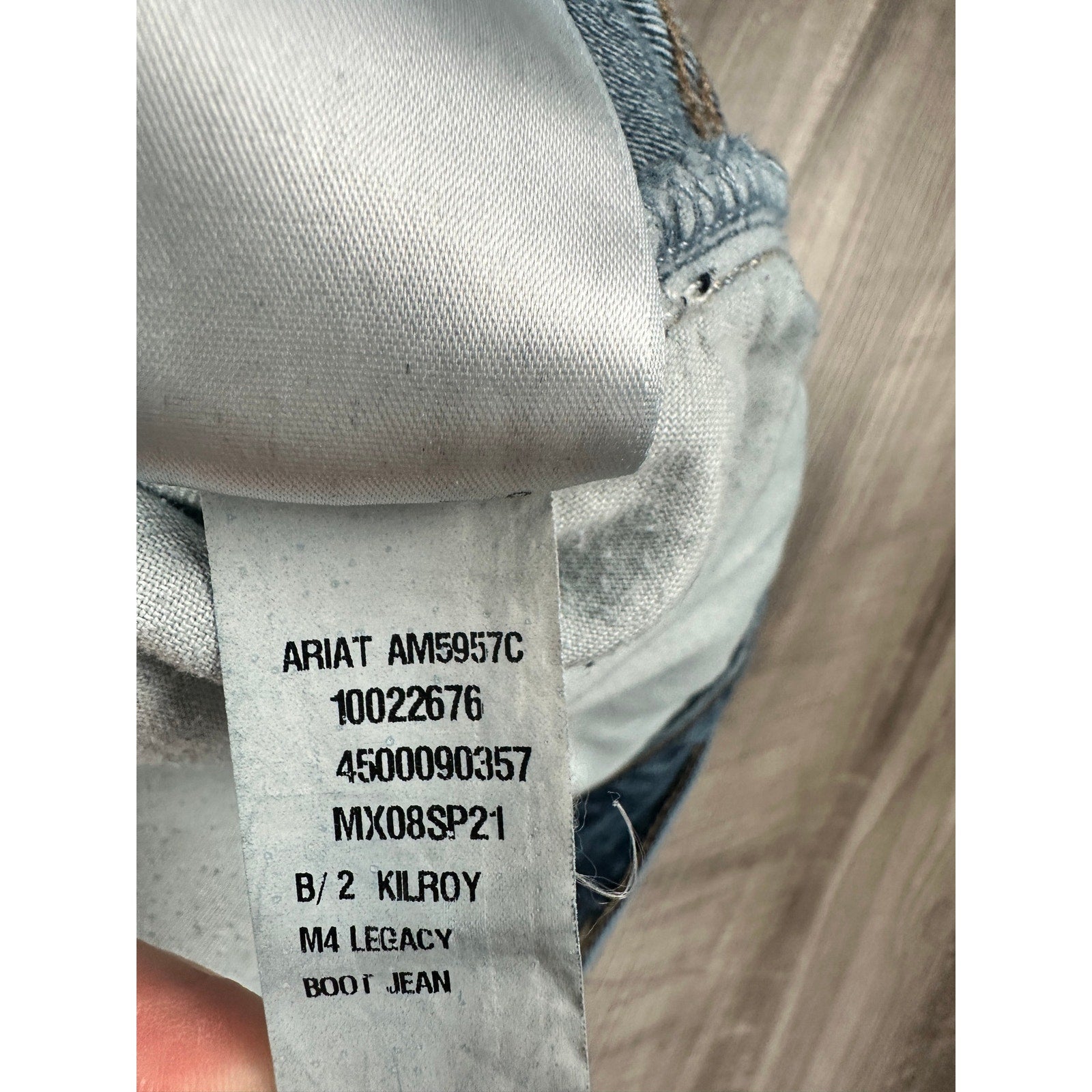 Ariat Legacy Kilroy M4 Relaxed Bootcut Jeans in Blue — Size 44x30 // Preowned