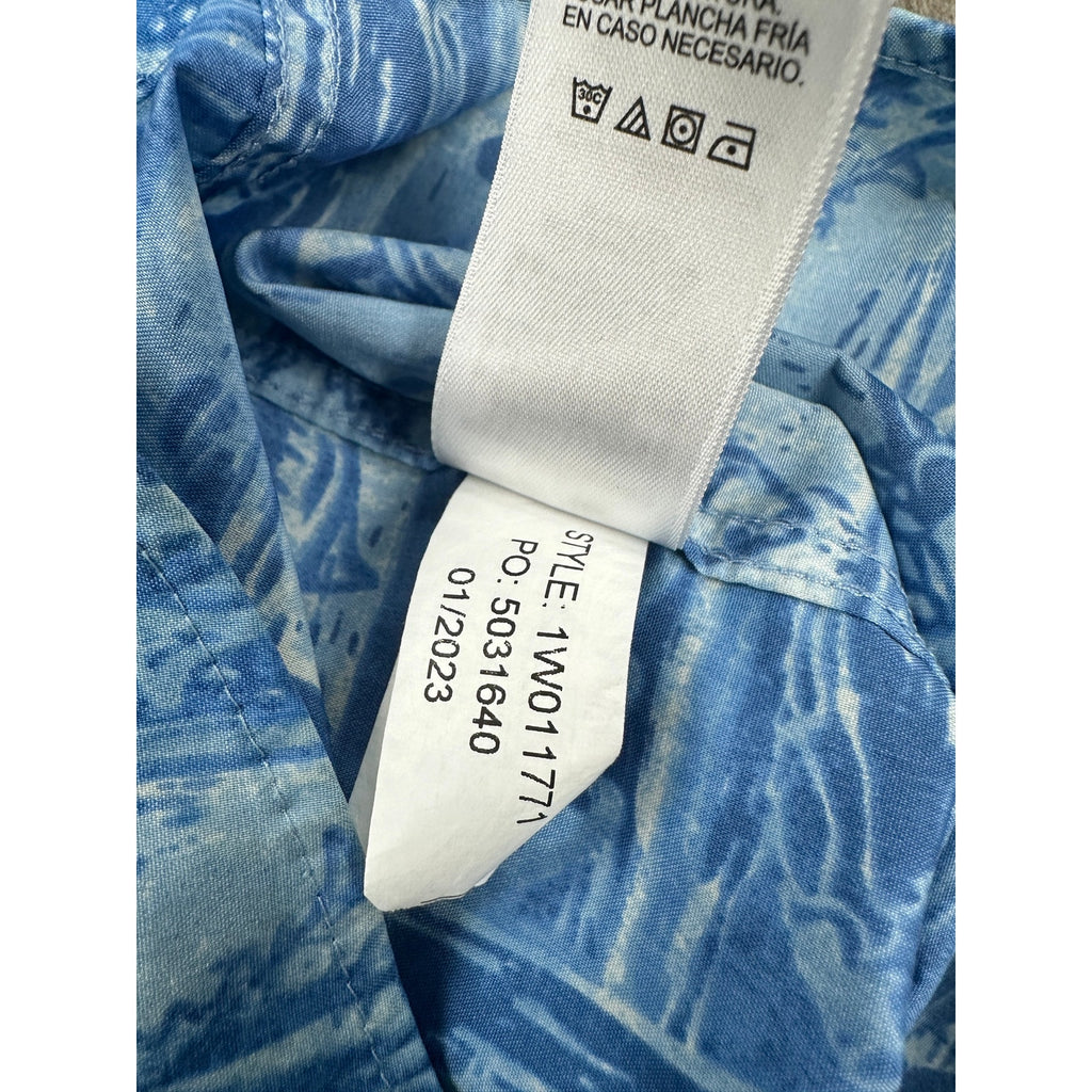 Vineyard Vines Performance Crab Fish Classic Fit Whale Shirt in Blue — Size Large