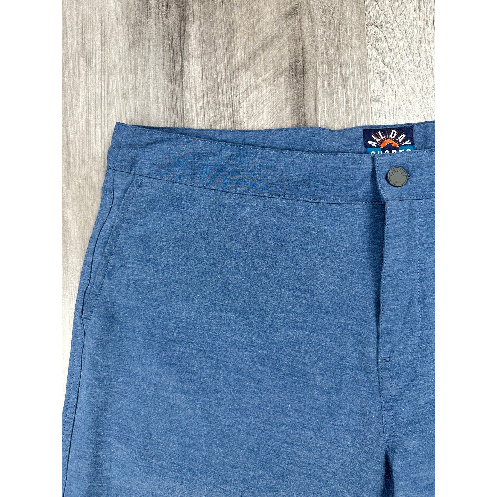 Faherty All Day Hybrid Drawstring Shorts in Navy — Size 38 // Preowned
