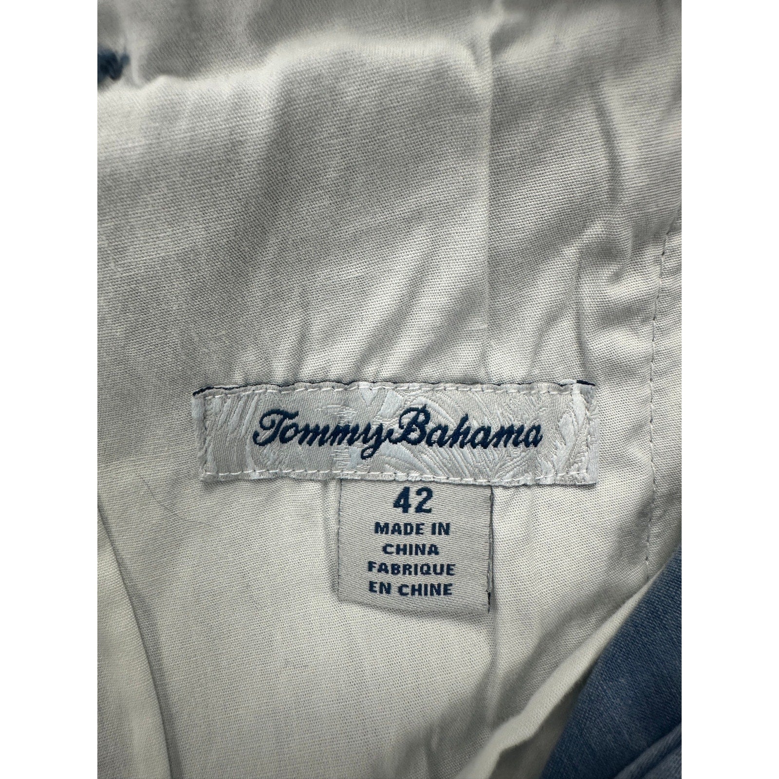Tommy Bahama Boracay Chino Shorts in Blue — Size 42 // Preowned