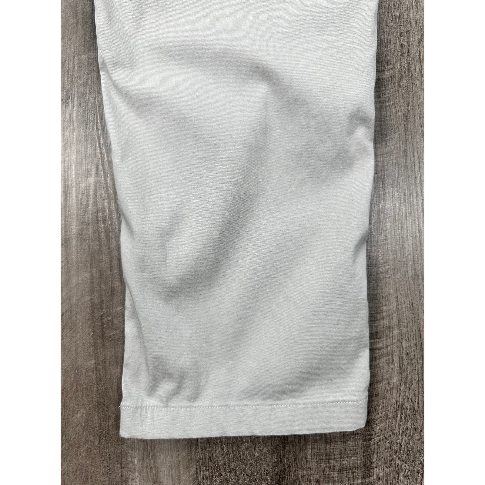 Birddogs Stretch Performance Khakis in Gray Khaki — Size 34x34 // Preowned