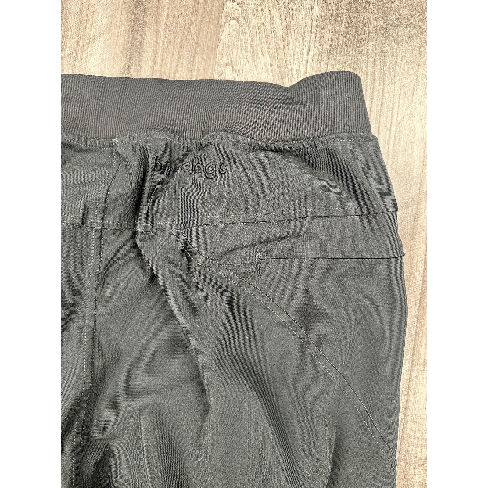 Birddogs Lined Joggers in Black — Size Large // Preowned
