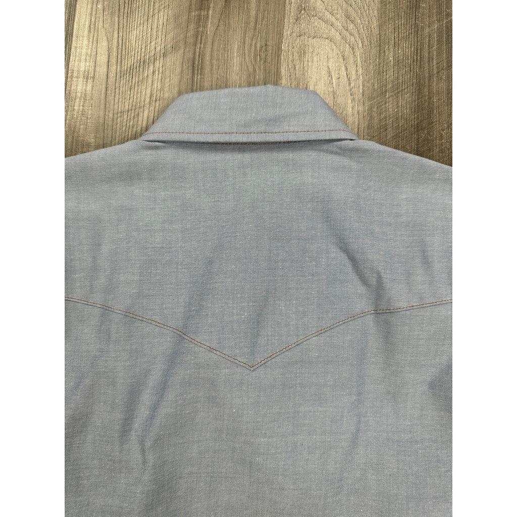 Wrangler Cowboy Cut Work Chambray Long Sleeve Pearl Snap Button Down in Light Blue Chambray — Size 17x34 (XL)