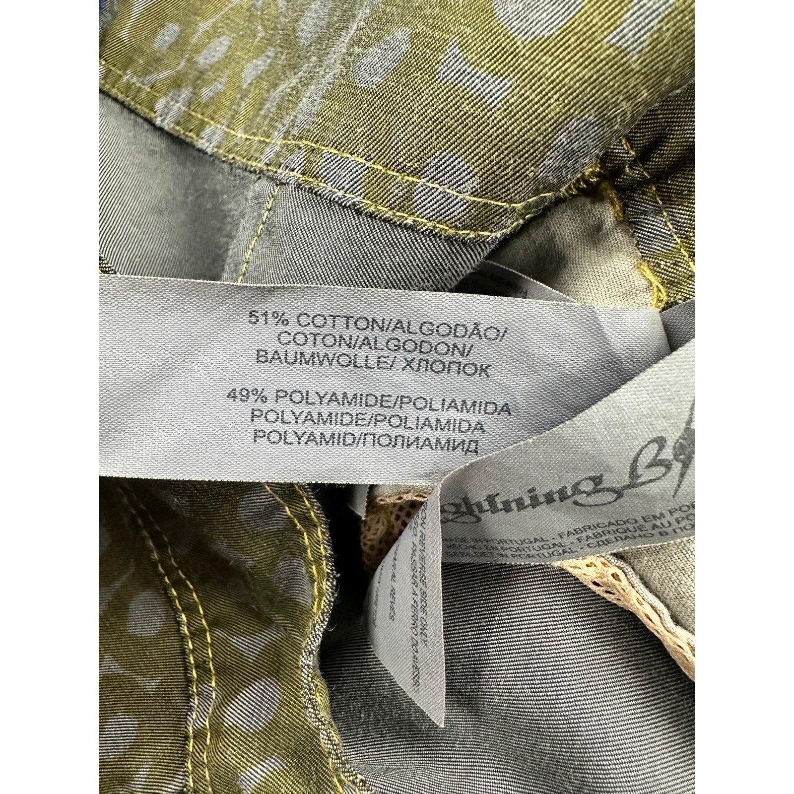 Lightning Bolt Circle Board Shorts in Olive, Gray — Size 30 // Preowned