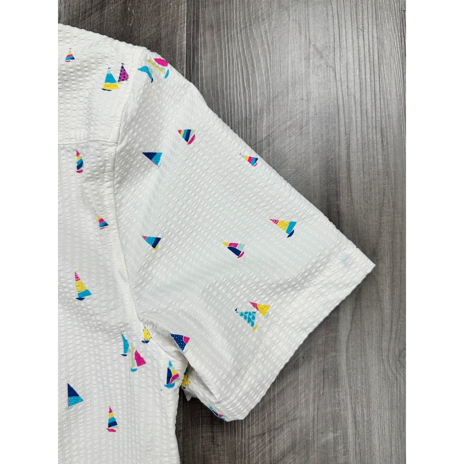 Chubbies Seersucker Sailboat Popover Polo in Ivory — Size Medium // Preowned