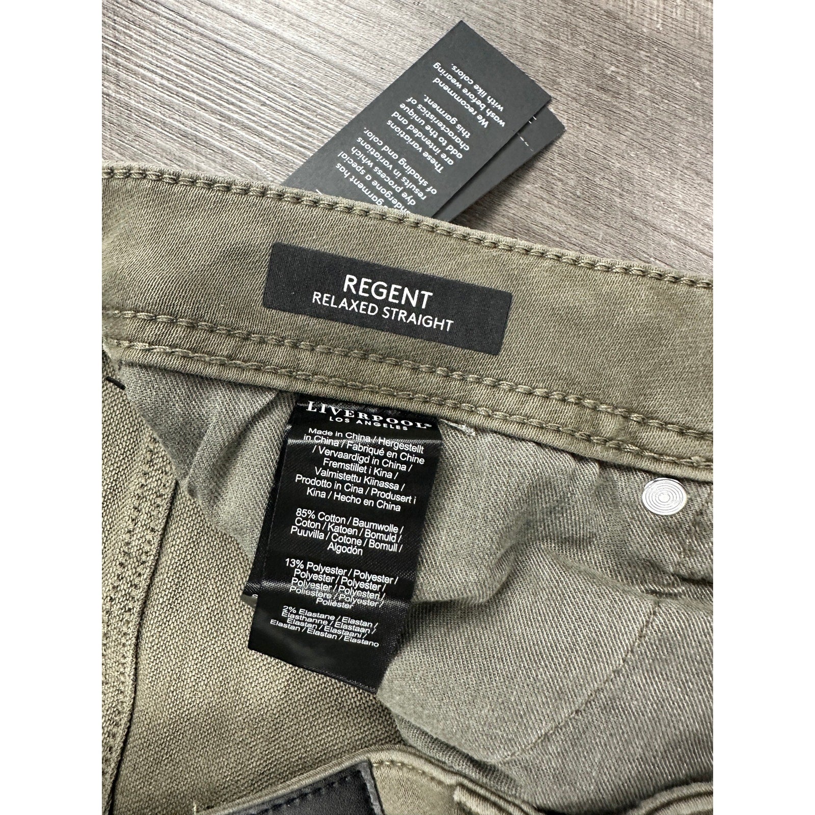 Liverpool Los Angeles Regent Relaxed Straight Stretch Jean in Pewter Green — Size 32x34