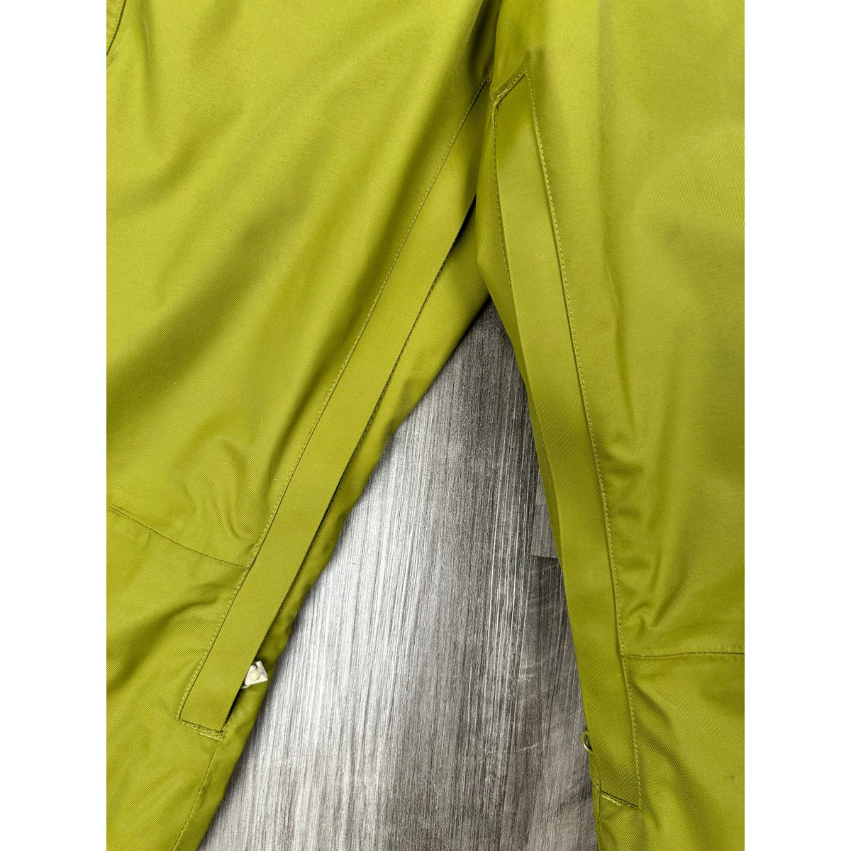 Helly Hansen Vintage Manmade Segment Technical Ski Snowboard Cargo Pants — Size Medium // Preowned