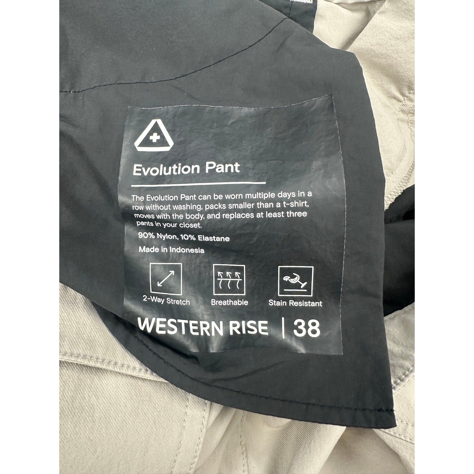 Western Rise Evolution Slim 2 Way Stretch Pants in Khaki — Size 38 // Preowned