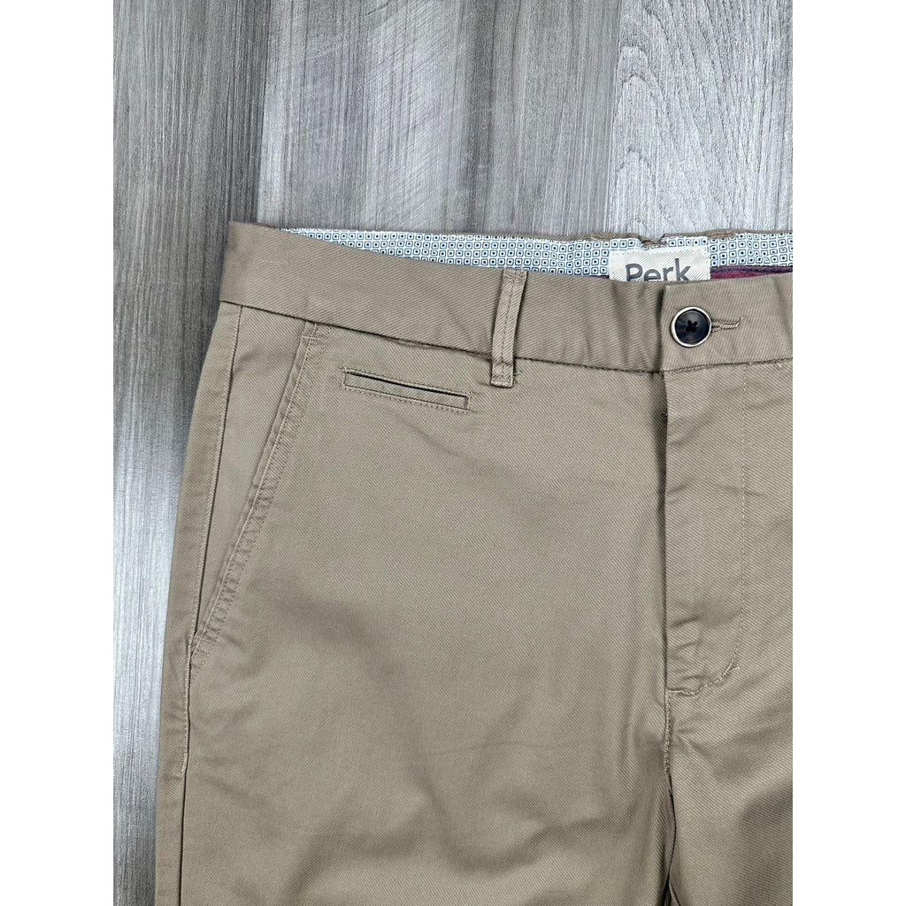 Perk Feel Good Slim Fit Stretch Chinos in Dark Khaki — Size 33x30 // Preowned