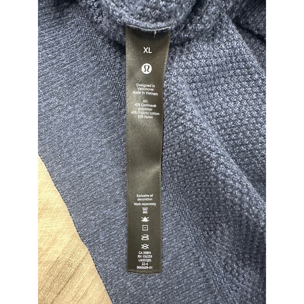 Lululemon Textured Knit Classic Fit Crewneck Sweater in Navy — Size XL // Preowned