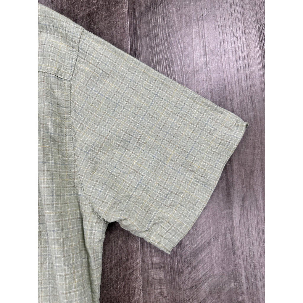Patagonia Back Step Founder Short Sleeve Shirt in Matcha Green — Size Large // Preowned