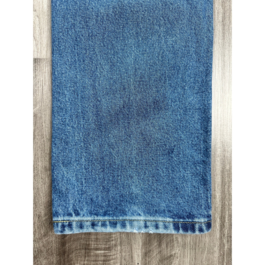 Wrangler George Strait Cowboy Cut Relaxed Fit Jean in Blue — Size 32x36 // Preowned