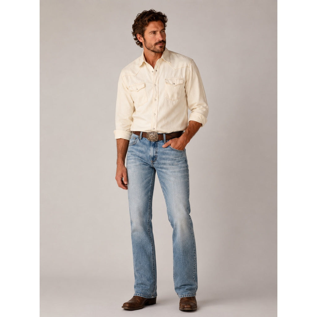 Wrangler Retro Relaxed Boot Cut Jean in Light Wash — 32x30
