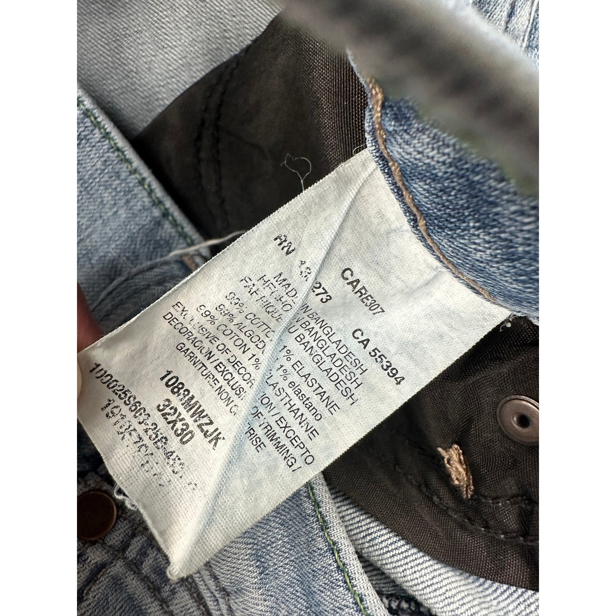 Wrangler RETRO Jacksboro Slim Straight Jeans — Size 32x30 // Preowned