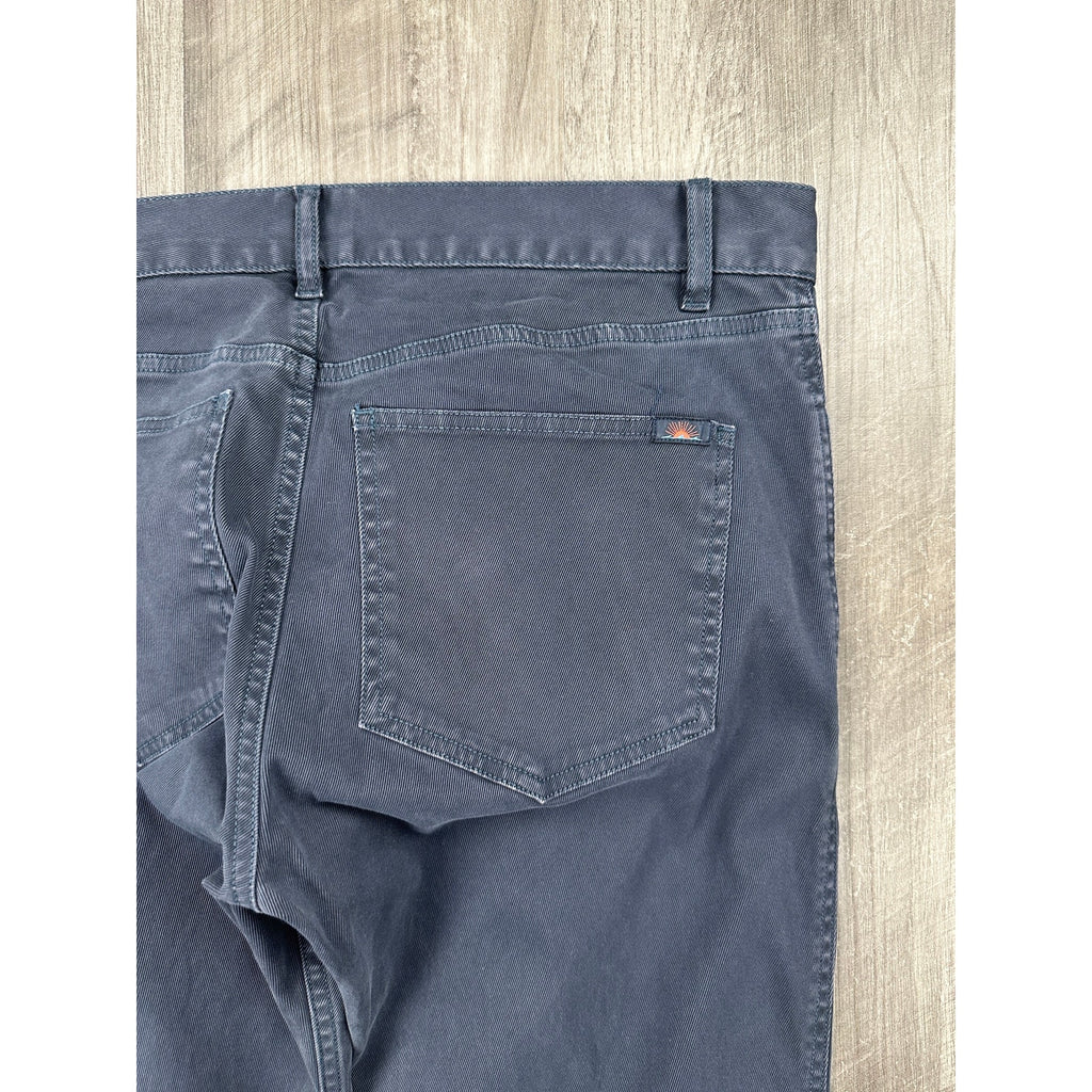 Faherty Comfort Twill 5 Pocket Pants in Navy — Size 31 // Preowned