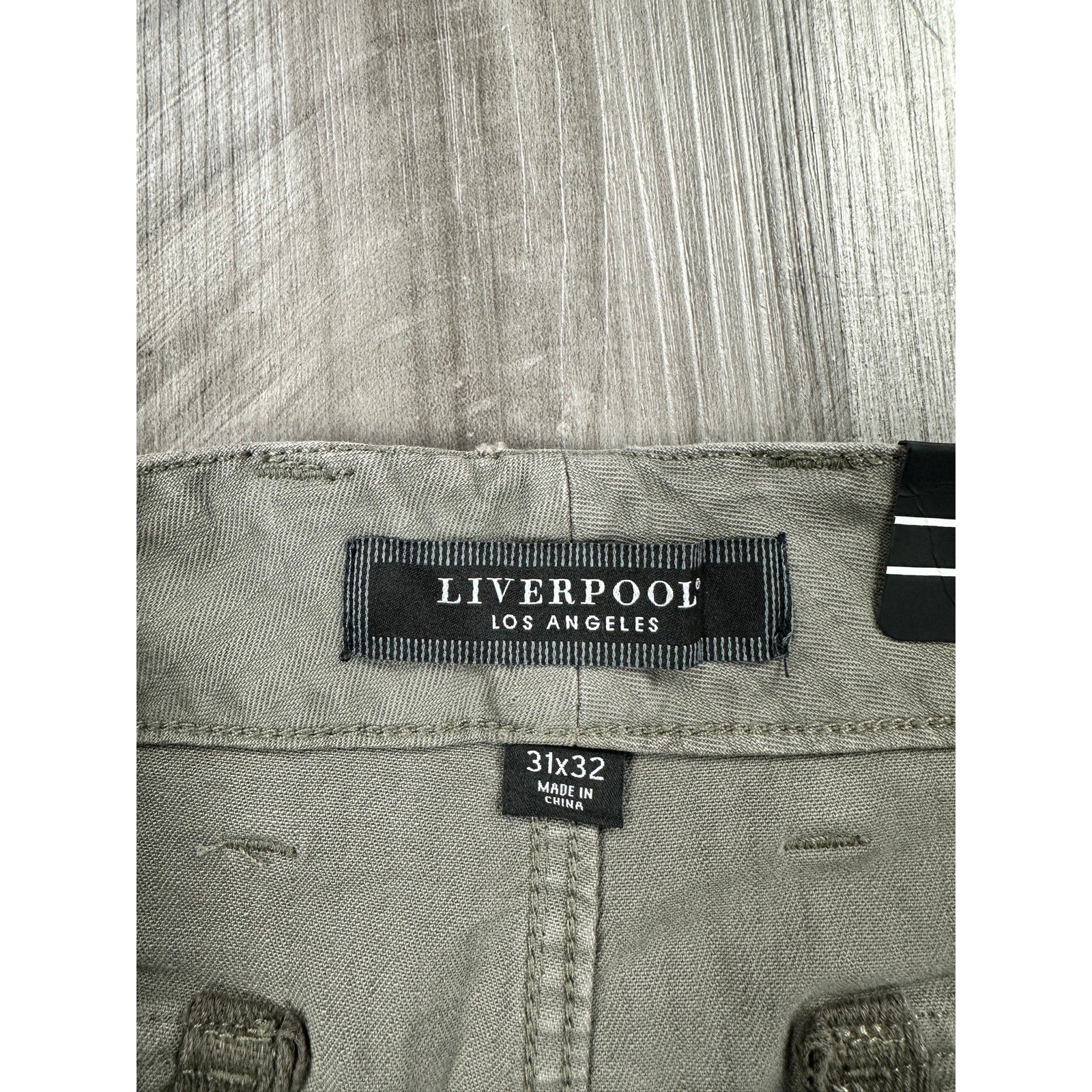 Liverpool Los Angeles The Utility Pant in Pewter Green — Size 31x32