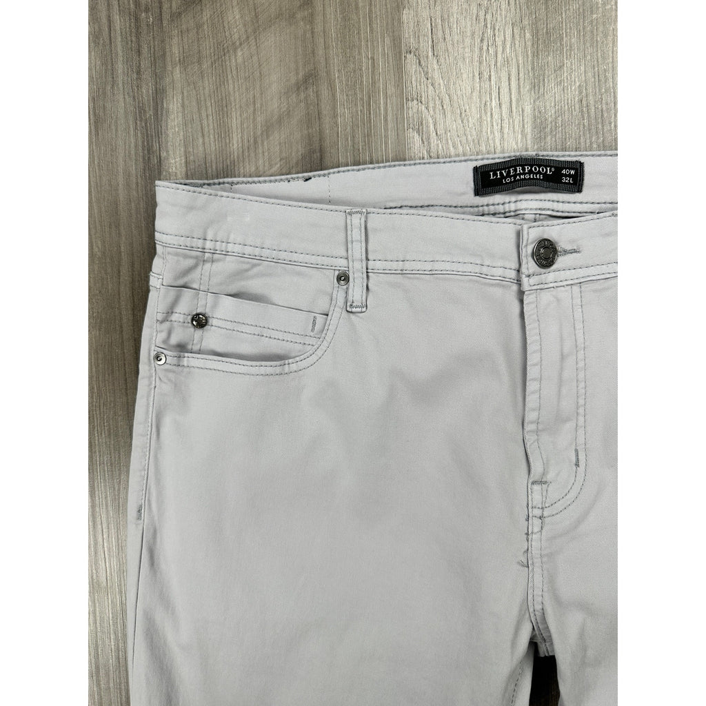 Liverpool Kingston Modern Straight Chino Jeans — Size 40x32 // Preowned