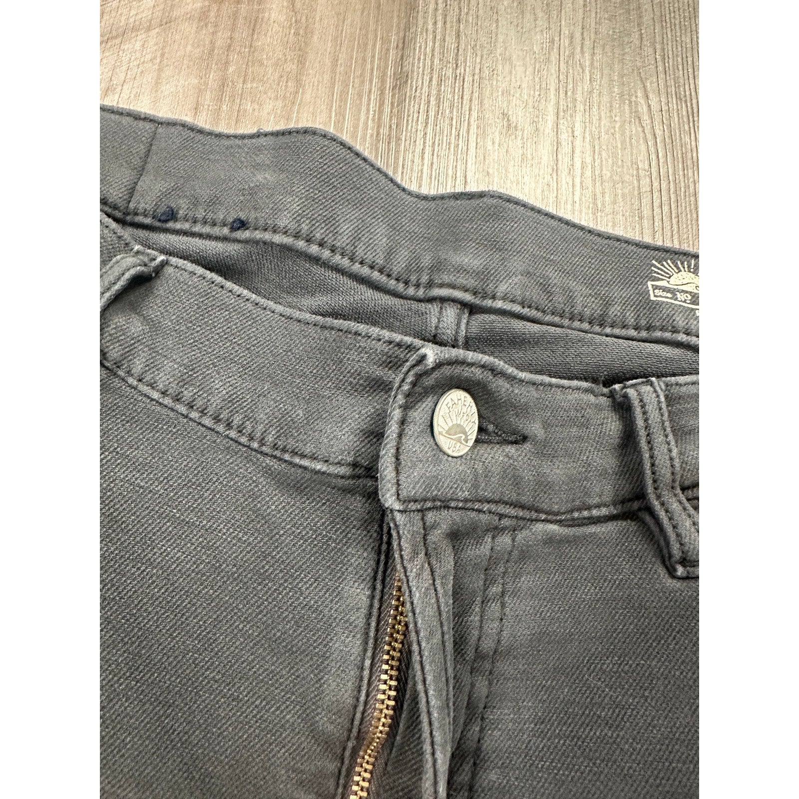 Faherty Stretch Terry 5 Pocket Pants in Onyx Black — Size 36 // Preowned