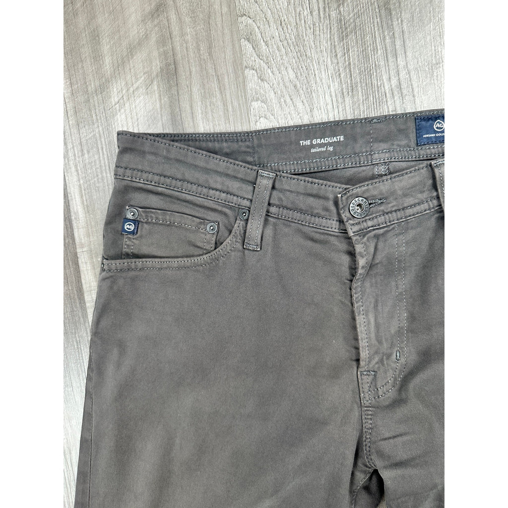AG Adriano Goldschmied The Graduate Tailored Leg Sueded Stretch Sateen Chino Jeans — Size 32x32 // Preowned