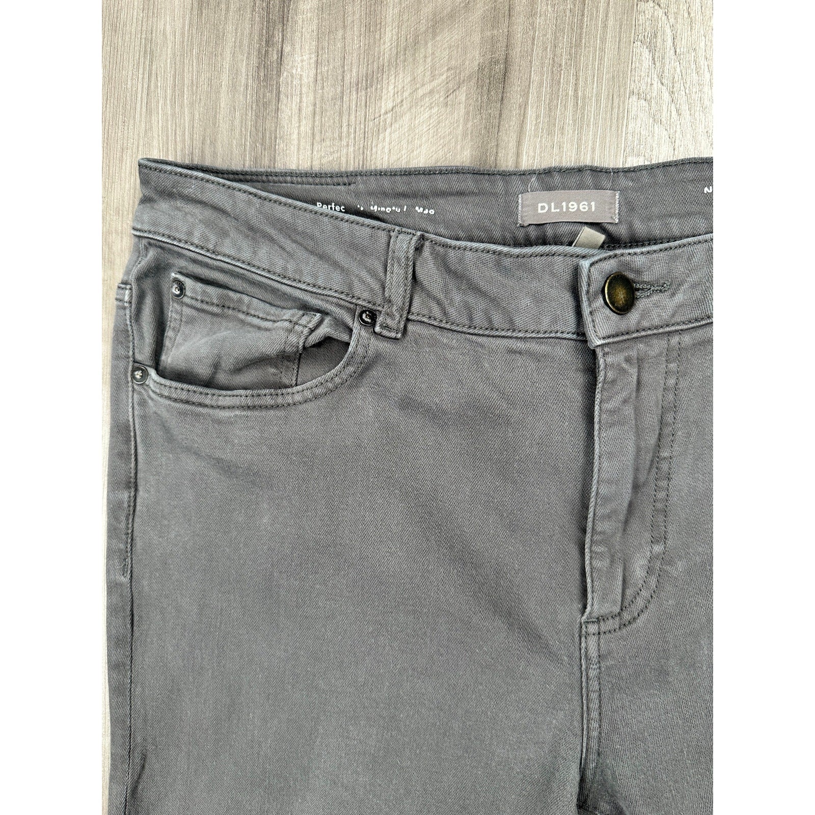 DL1961 Nick Slim Fit Jeans in Charcoal — Size 36x34 // Preowned