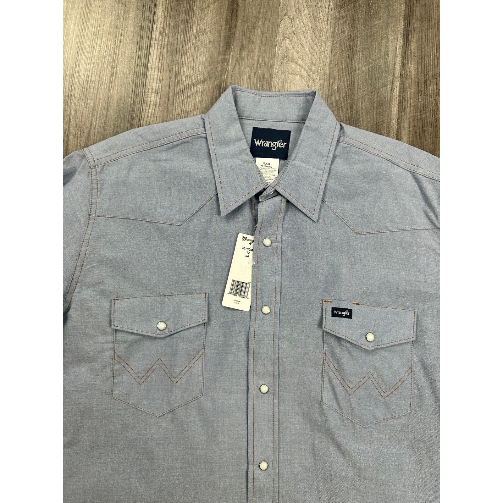 Wrangler Cowboy Cut Work Chambray Long Sleeve Pearl Snap Button Down in Light Blue Chambray — Size 17x34 (XL)