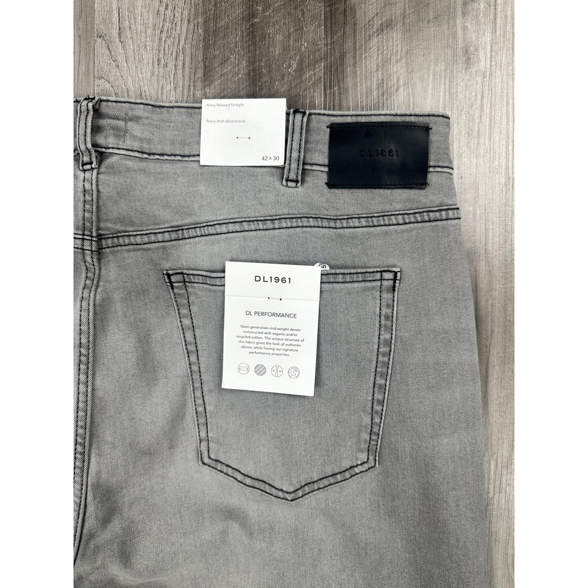 DL1961 Avery Relaxed Straight Jeans — Size 42x30