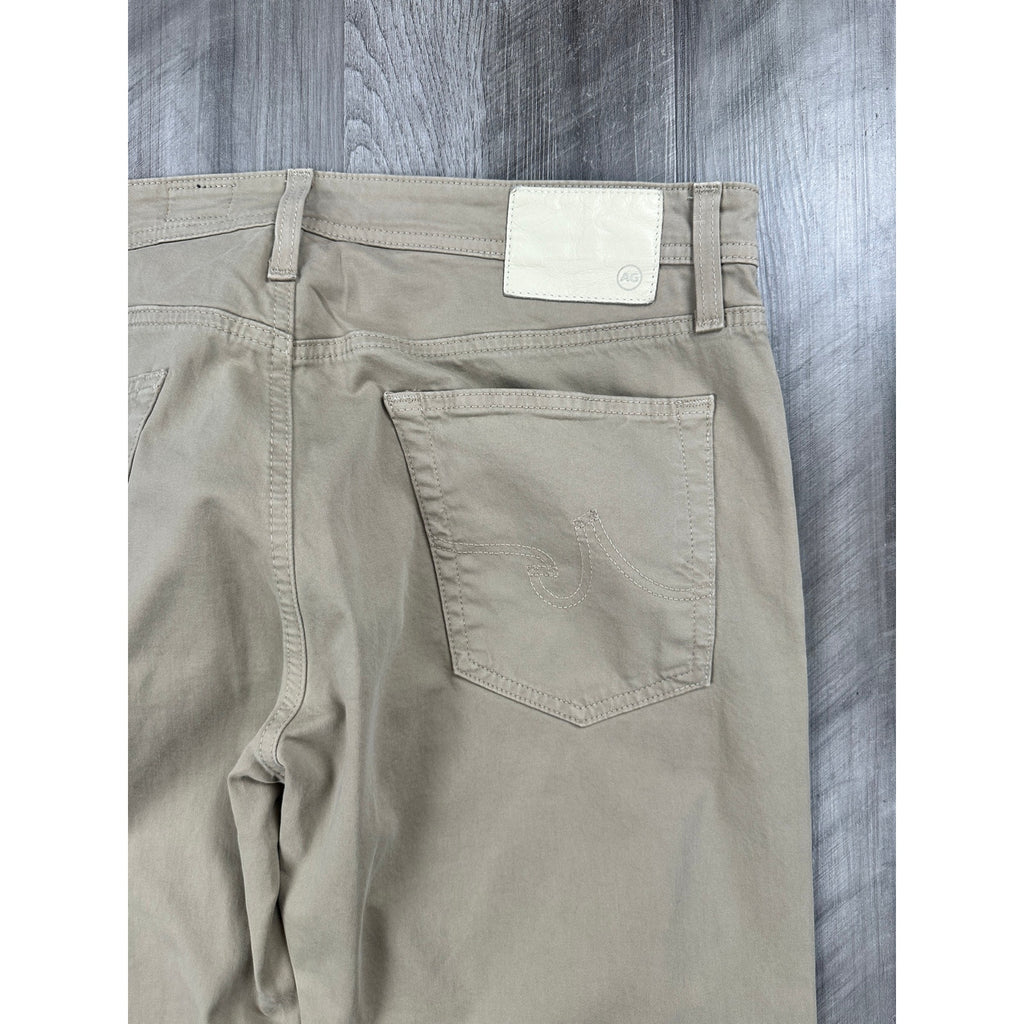 AG Adriano Goldschmied Graduate Tailored Leg Sueded Stretch Sateen Chino Jean in Khaki — Size 34x32 // Preowned