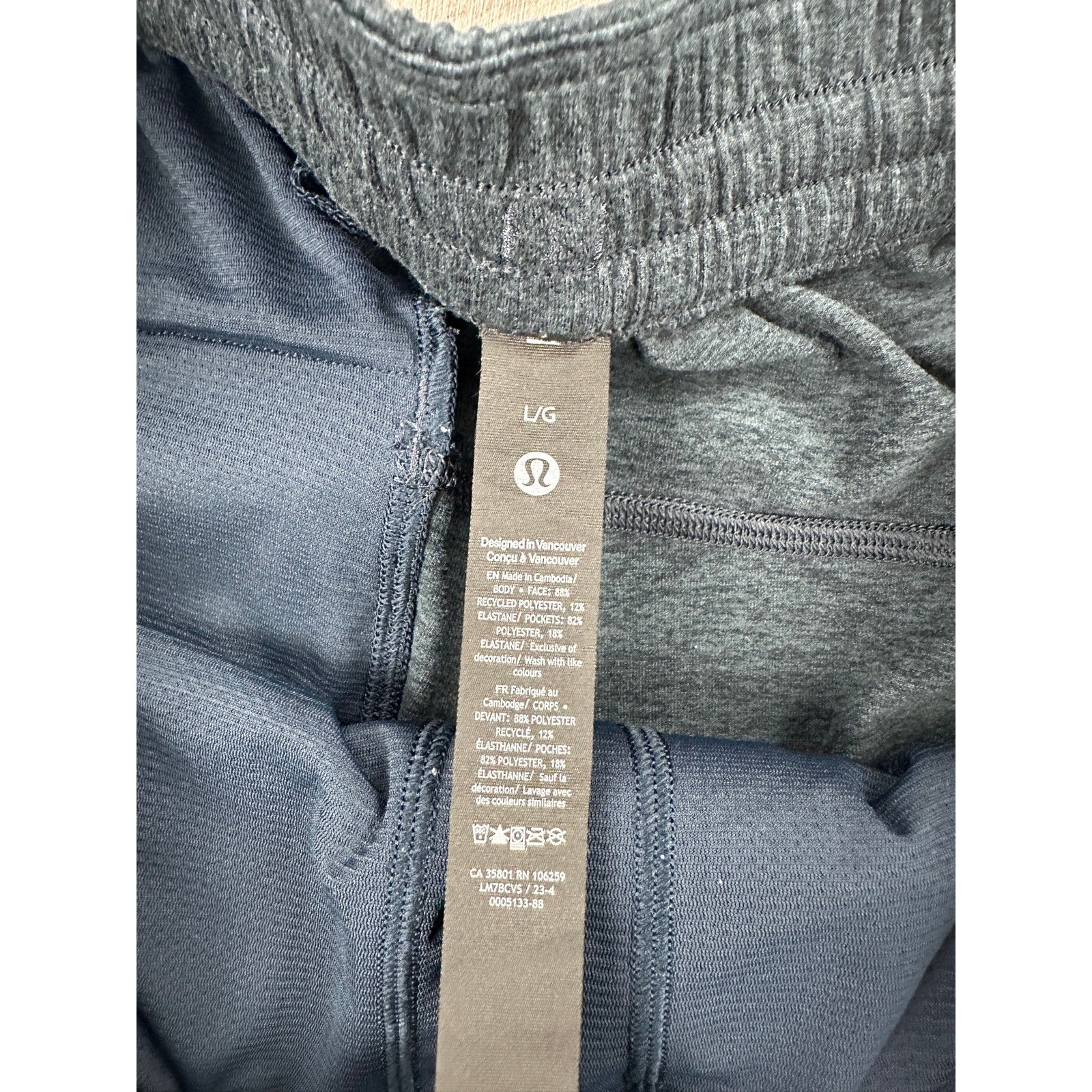Lululemon Soft Jersey 5" Shorts in Heathered Navy — Size Large // Preowned