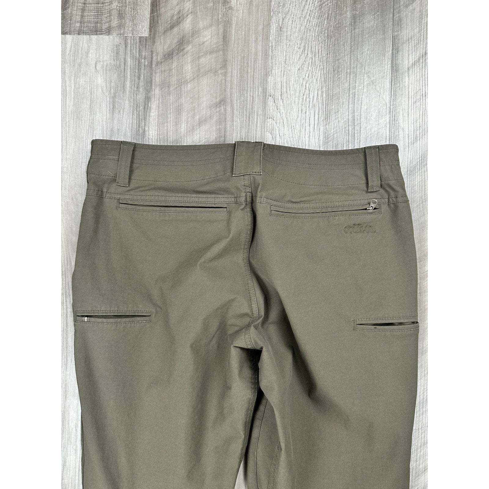 Kuhl Resistor Chino Pants in Olive Khaki — Size 34x30 // Preowned