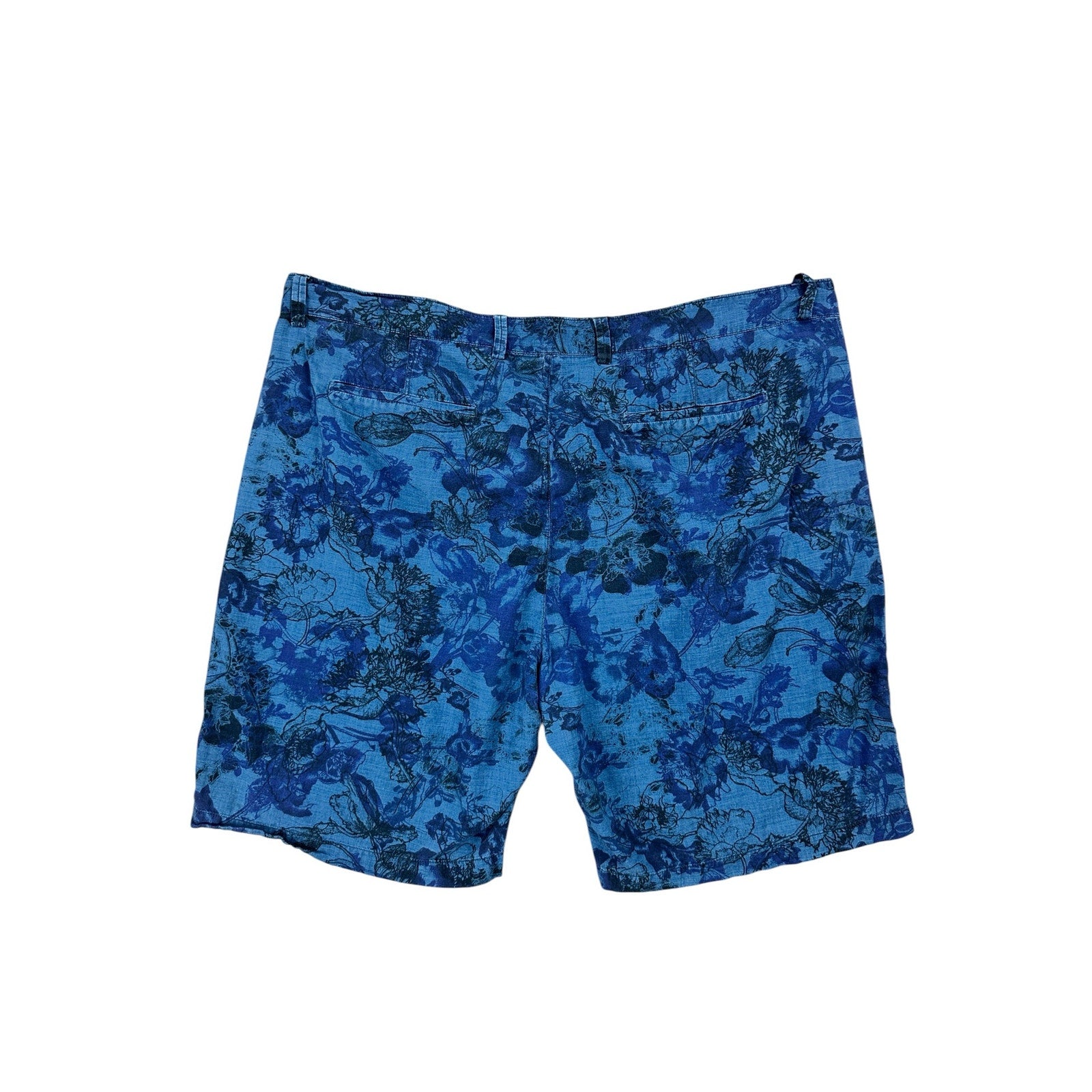 Robert Graham Floral Cotton Classic Fit Shorts in Blue and Navy — Size 44 // Preowned
