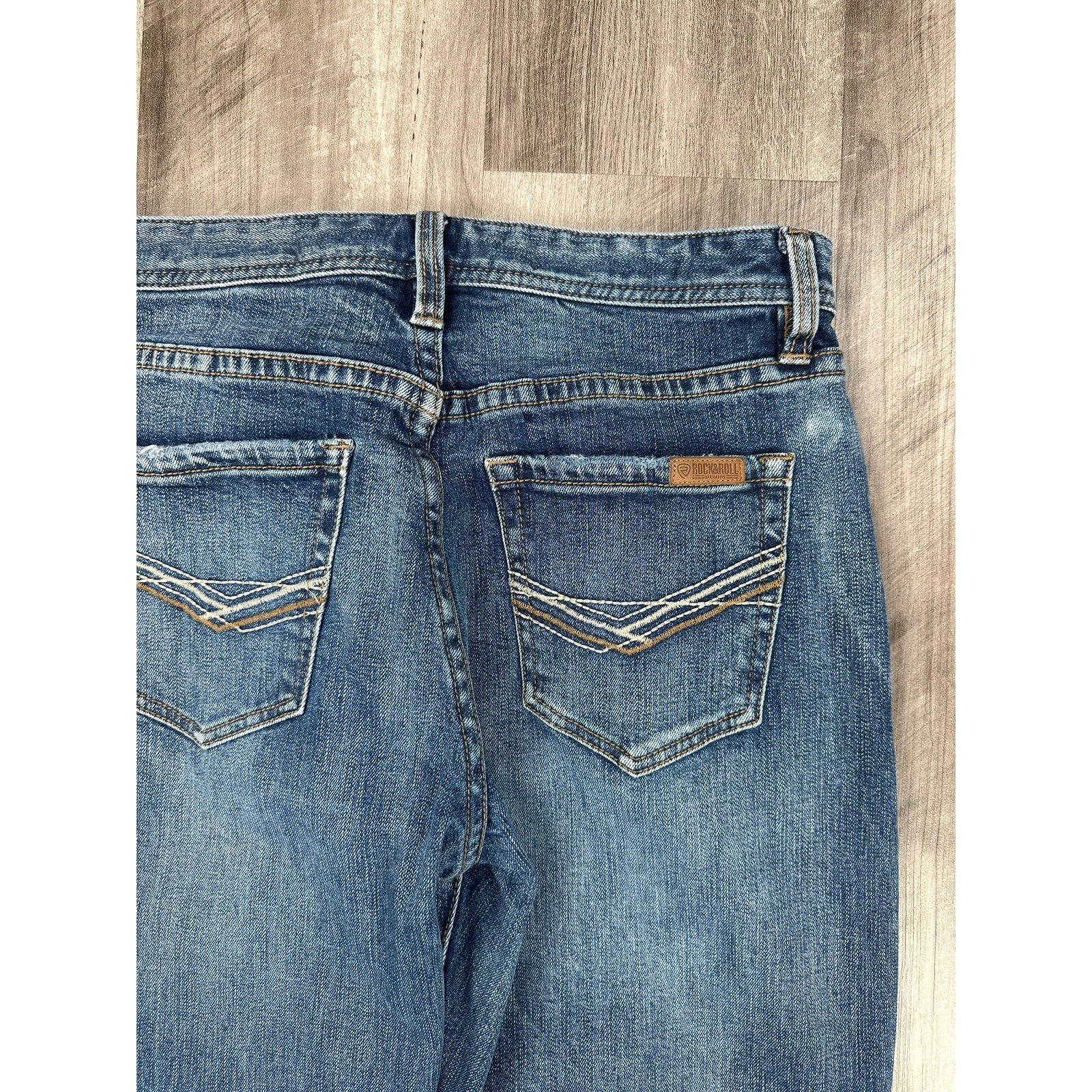 Rock & Roll Denim Vintage '46 Double Barrel Relaxed Bootcut Jean in Medium Wash — 30x36 // Preowned