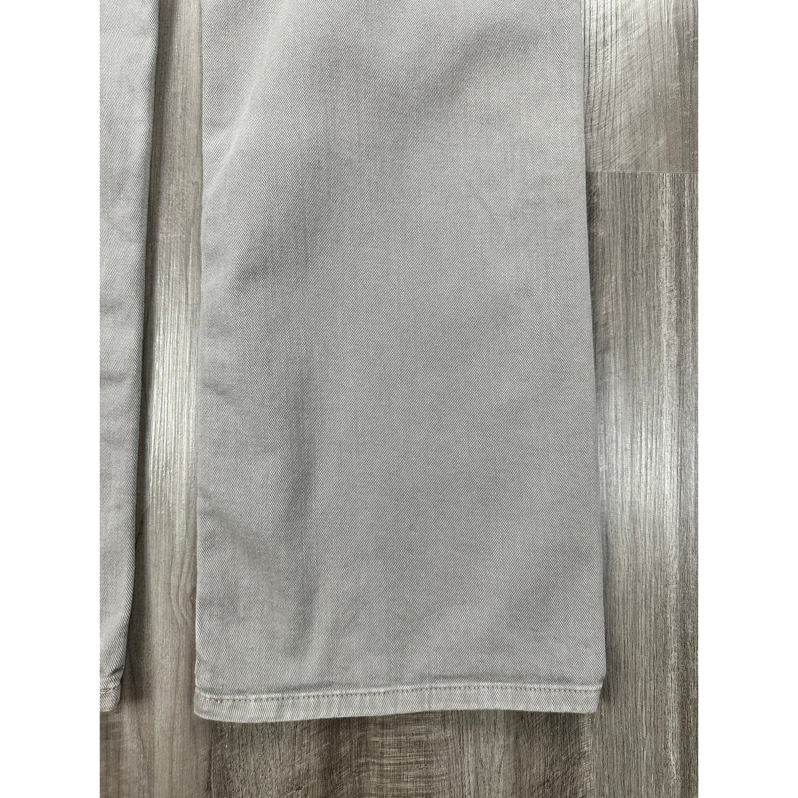Mott & Bow Straight Mercer Jeans in Gray — Size 40x32 // Preowned