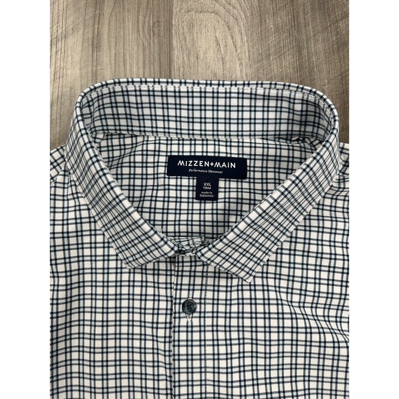 Mizzen+Main Monaco Trim Plaid Performance Long Sleeve Button Down in Navy Light Blue White — Size 2XL // Preowned