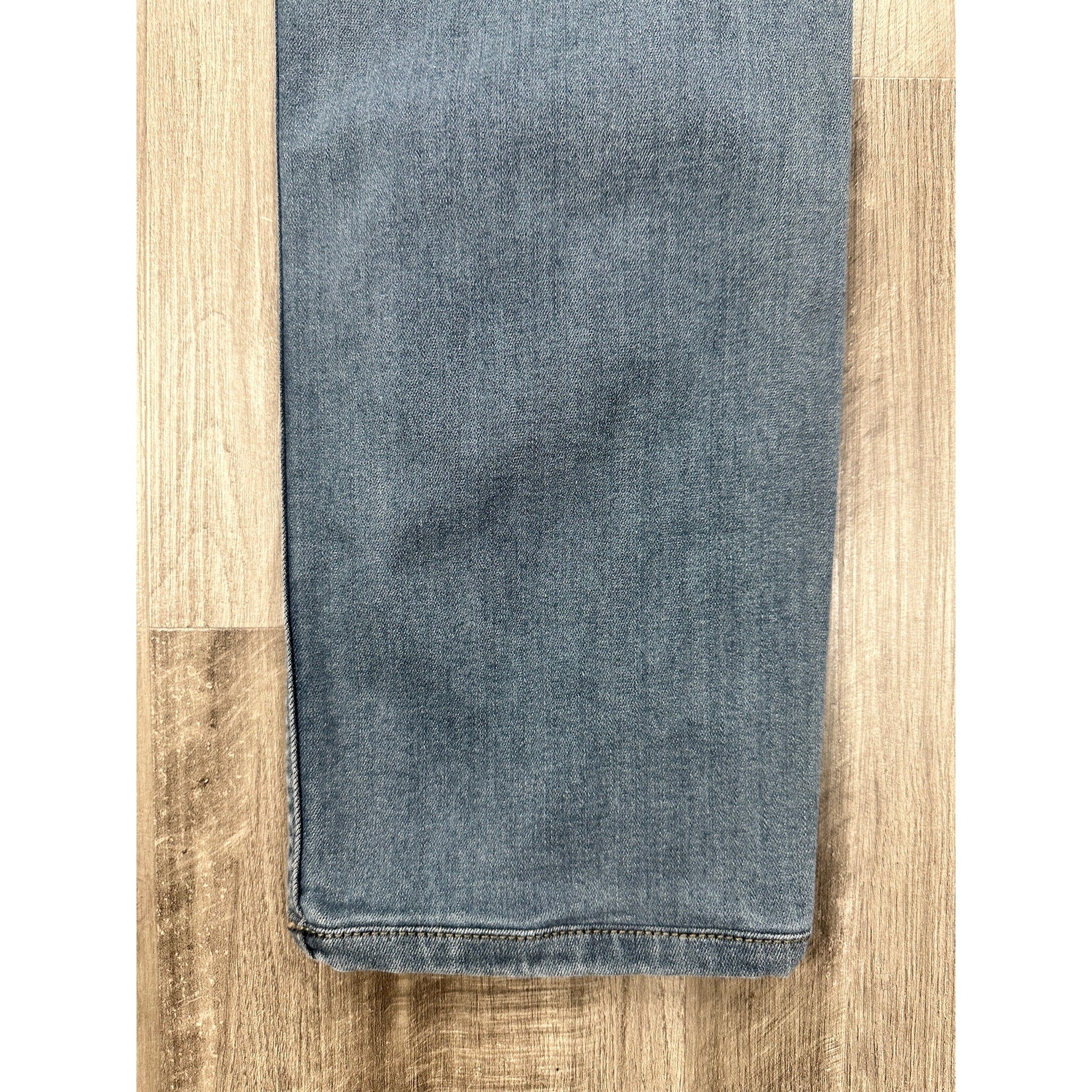 Paige Federal Slim Straight Jeans in Marson Blue — Size 33 // Preowned
