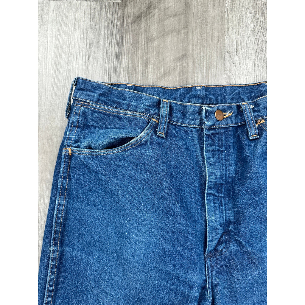 Wrangler Vintage Made in USA Cowboy Cut Regular Fit Jean in Blue — Size 34x34 // Preowned