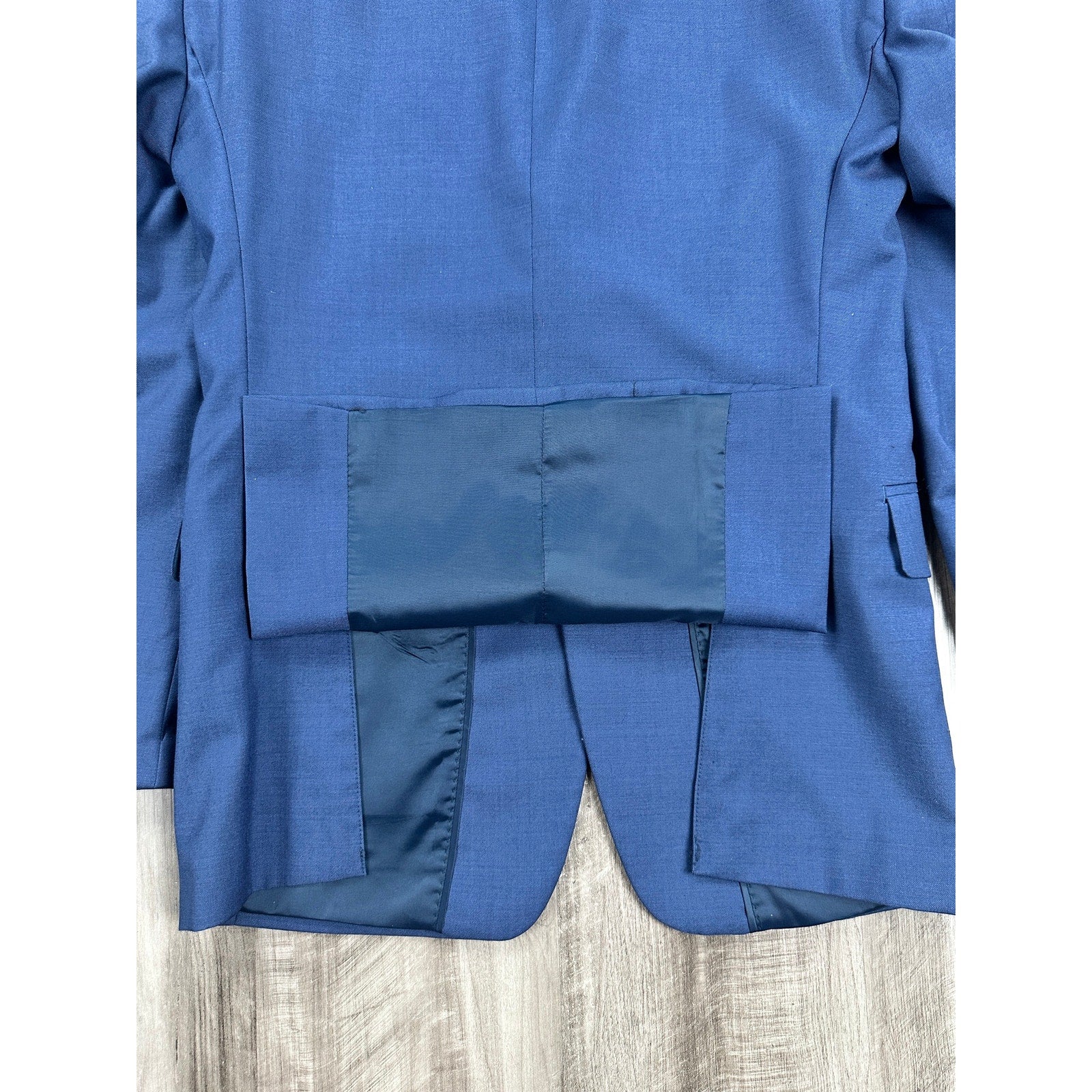 Calvin Klein X Slim Fit Stretch Three Piece Suit in Dark Blue Navy — Size 38R // Preowned