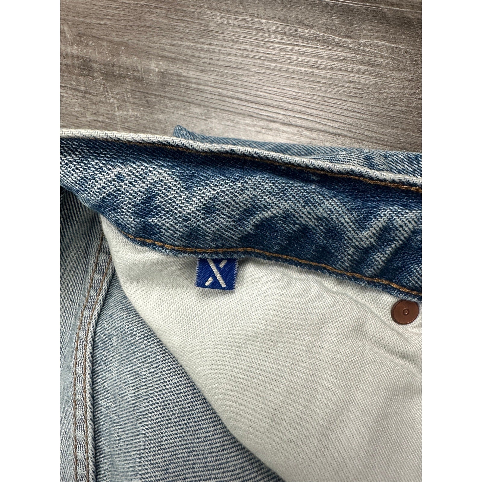 Alex Mills AM Original 5 Pocket Jean in Light Wash — Size 32