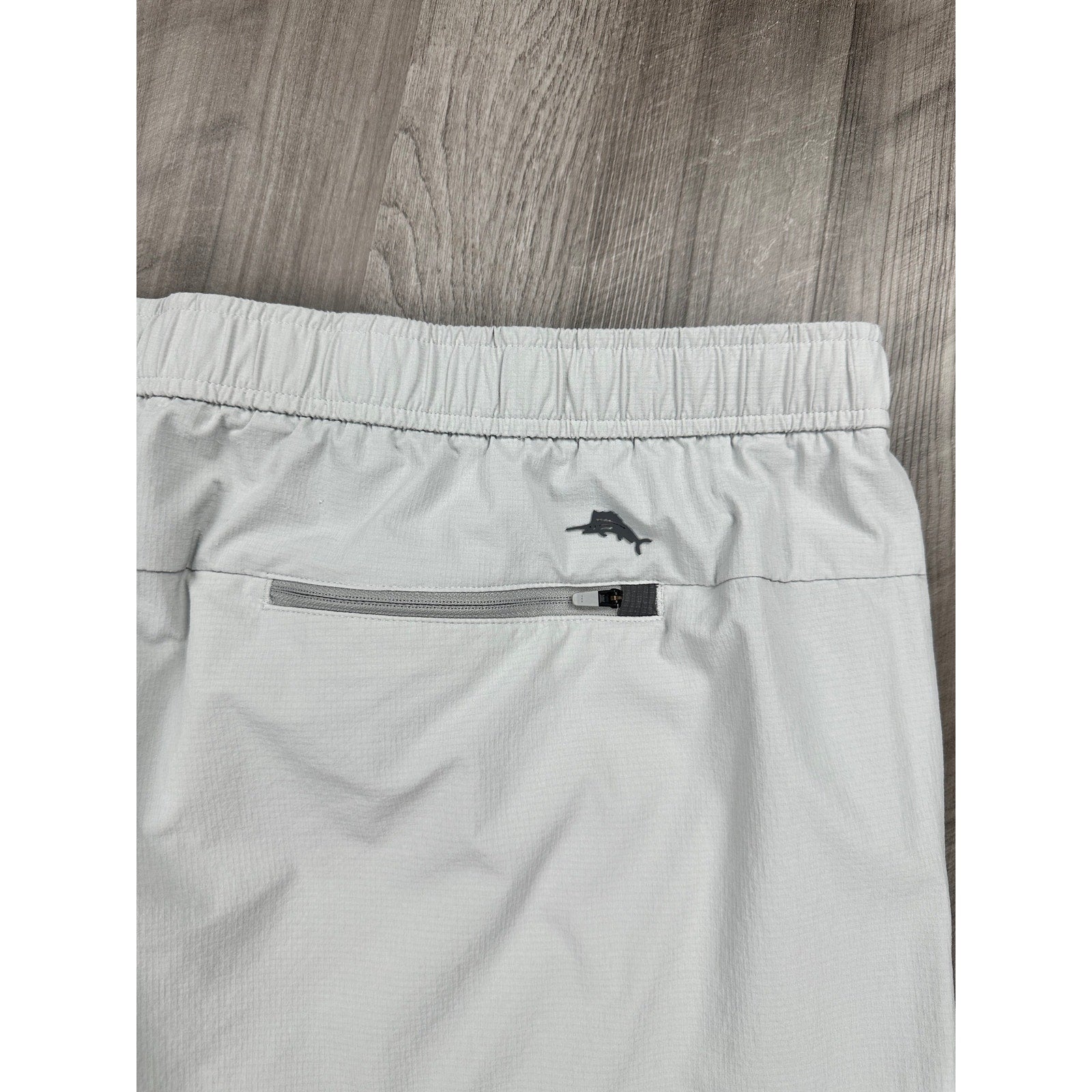 Tommy Bahama Chip Shot Pull On Performance Shorts in Gray — Size 2XLB // Preowned