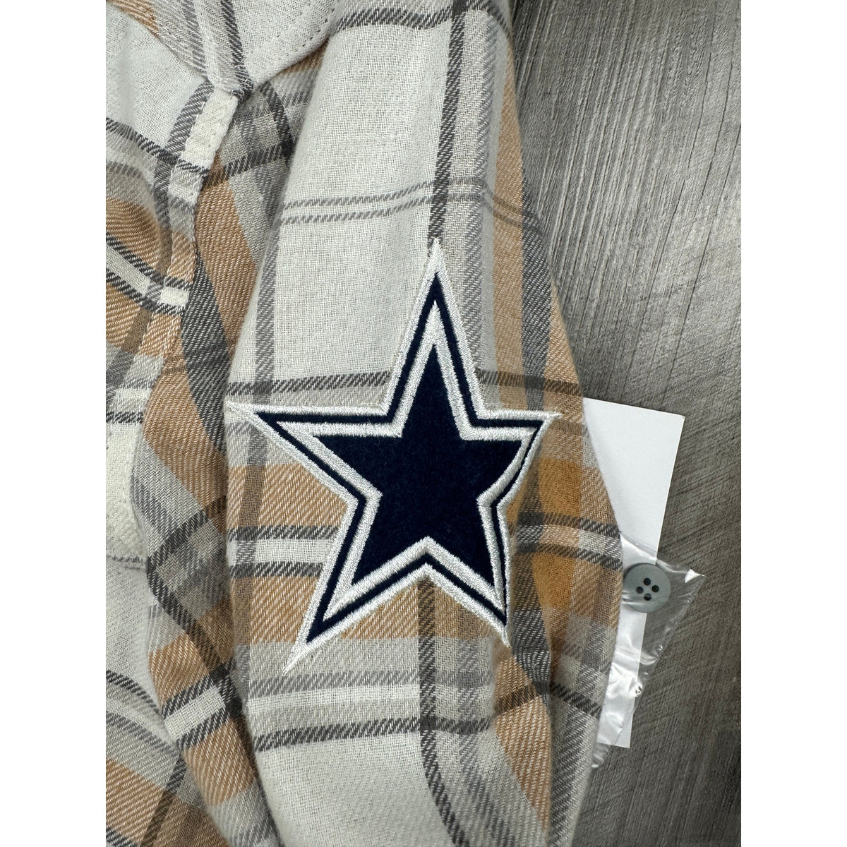Fanatics NFL x Darius Rucker Dallas Cowboys Flannel Plaid Long Sleeve Button Down Shirt — Size Small