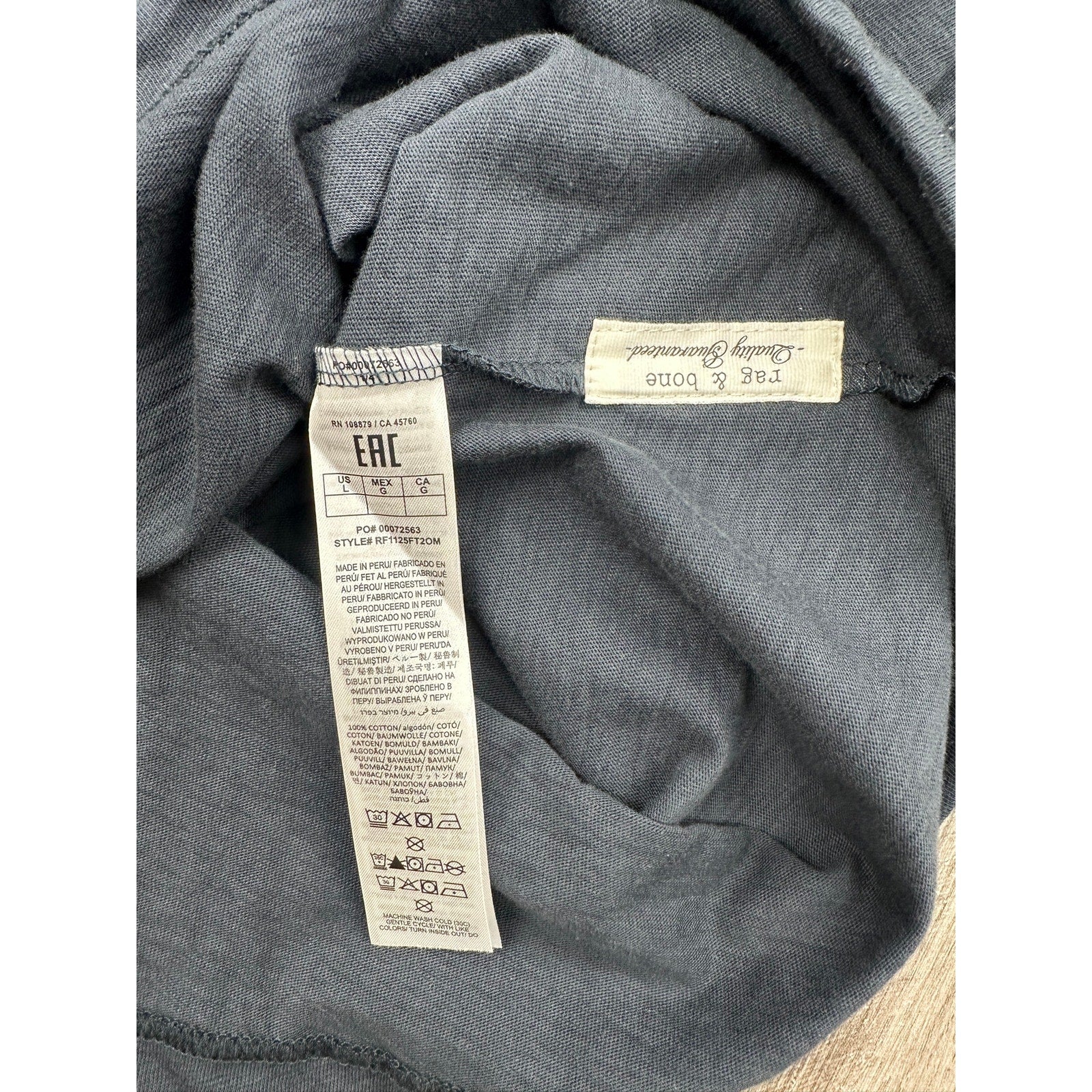 Rag & Bone Classic Lightweight Slub Jersey Tee in Navy — Size Large