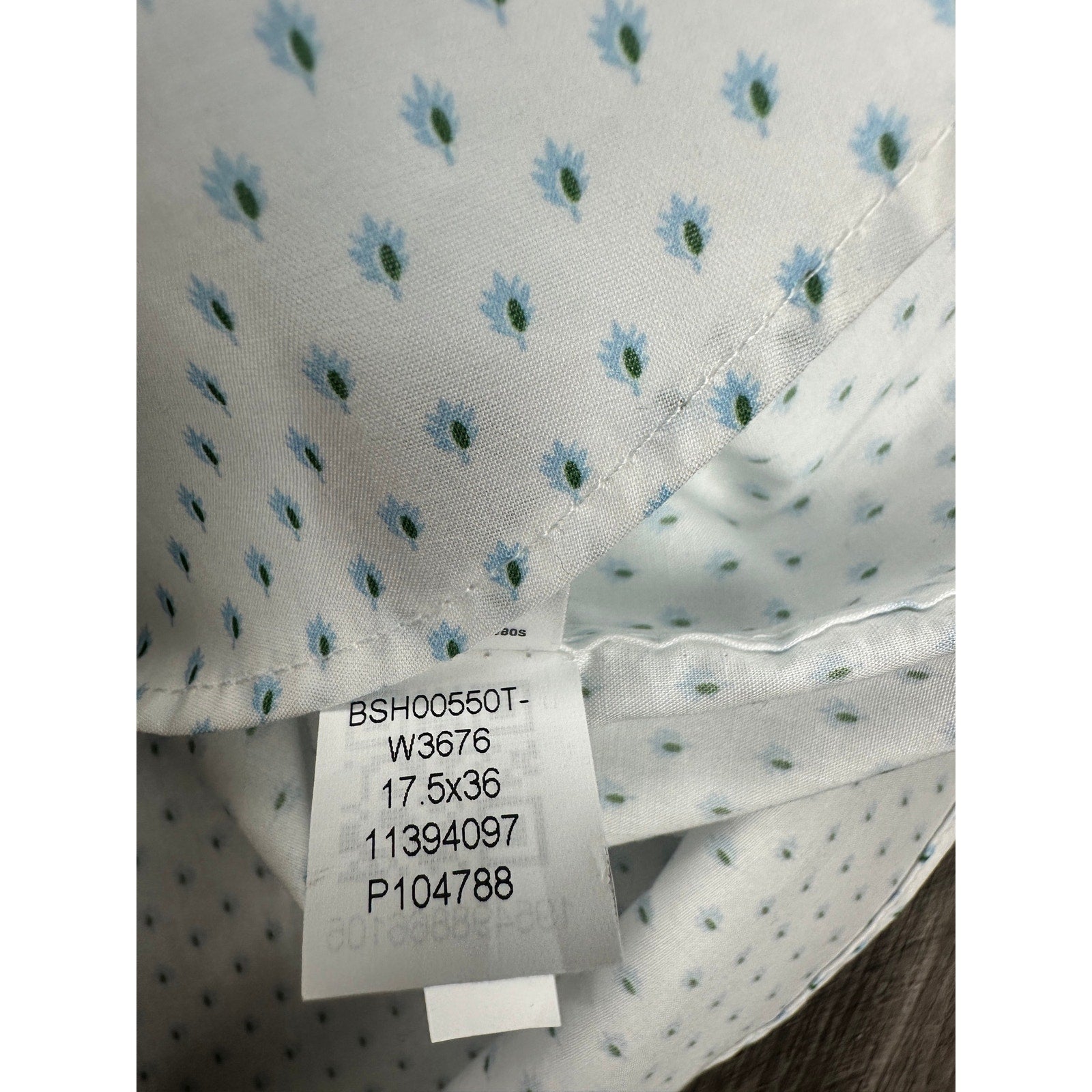Bonobos Tailored Fit Long Sleeve Button Down in White with Blue and Green Leaves — Size 17.5/36 (XL)
