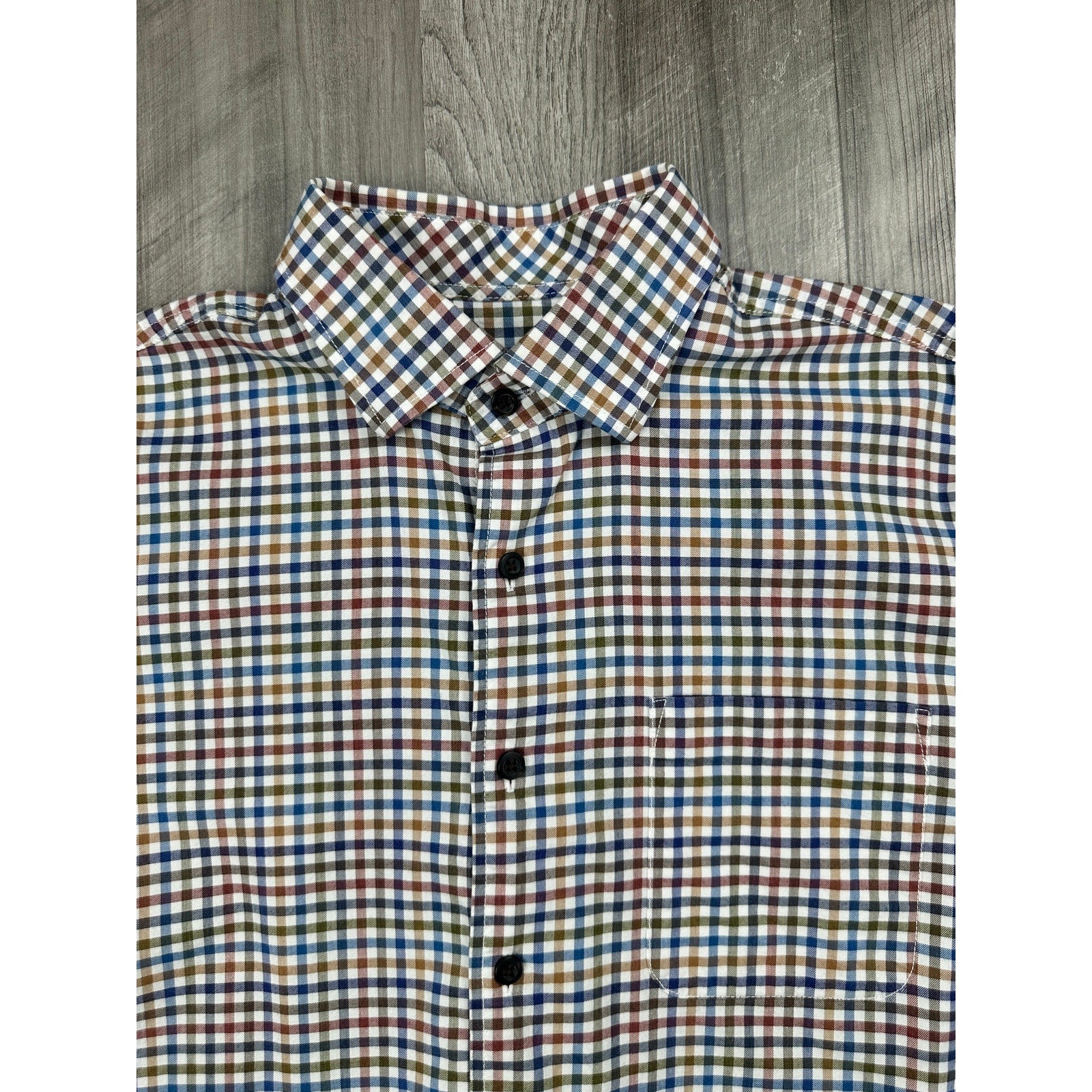 Johnnie-O Todd Checkered Hangin' Out Sport Shirt in Evergreen — Size Medium // Preowned