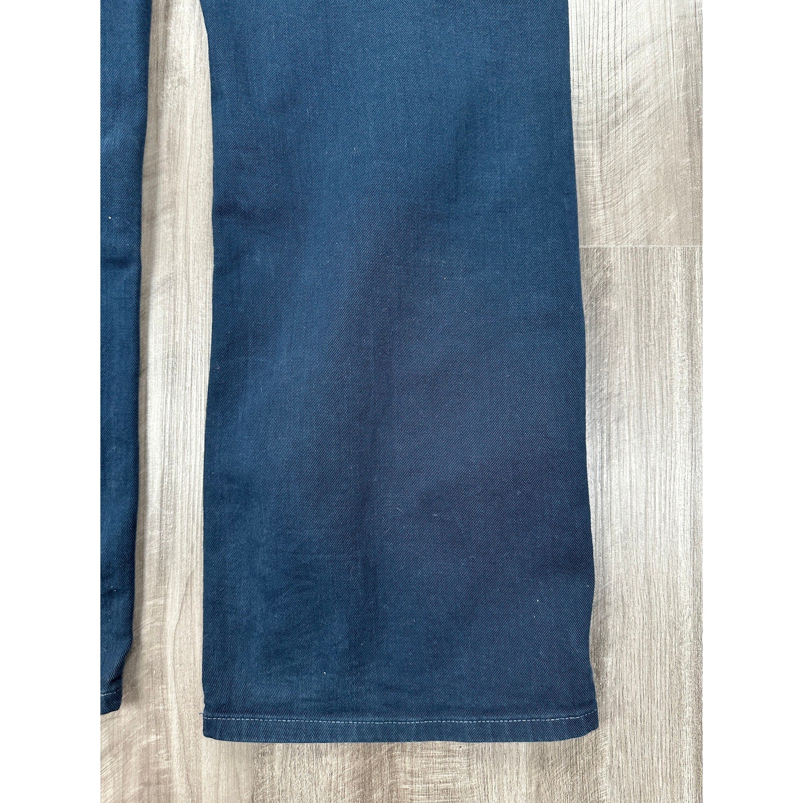 Mott & Bow Straight Mercer Jeans in Blue — Size 40x32 // Preowned